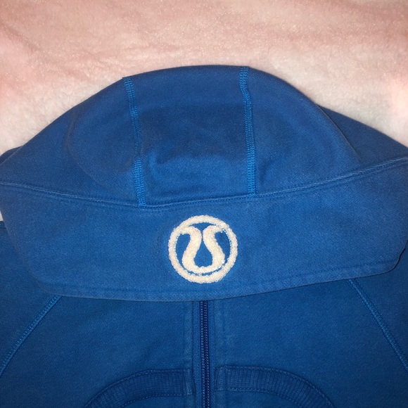 Lululemon Scuba Hoodie Beaming Blue Size 4 - Picture 5 of 12